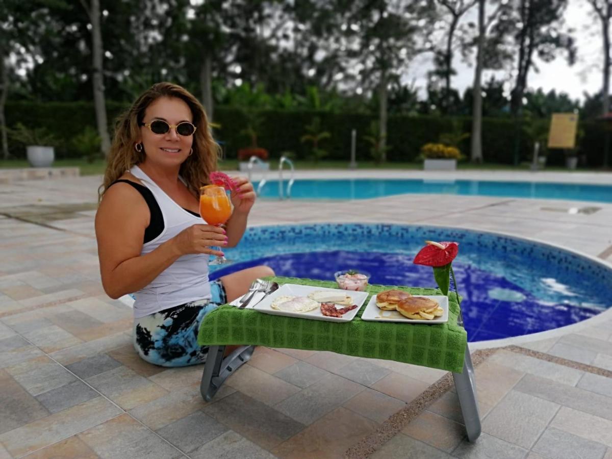 Praga Hotel Campestre アルメニア エクステリア 写真