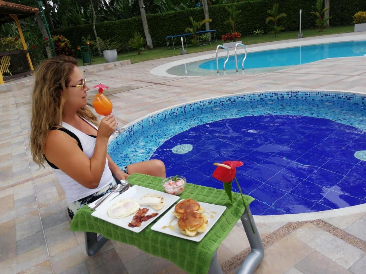 Praga Hotel Campestre アルメニア エクステリア 写真